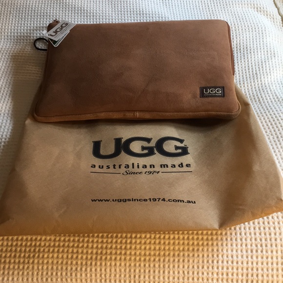 UGG Folio or iPad Case - Brand New! - Picture 1 of 5